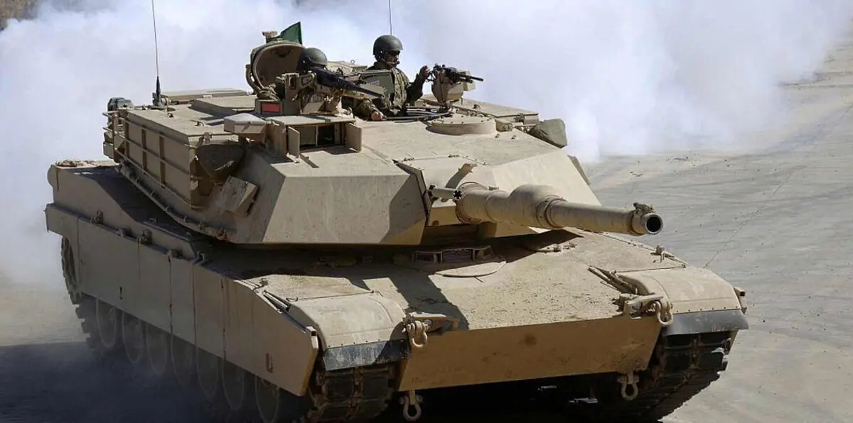 مقتل 7 مدنيين خلال تصدي دبابة لسيارة ملغومة شمال سيناء