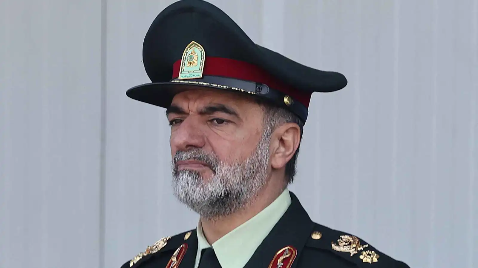 استنفار أمني في طهران والنظام يدعو أنصاره لاحتلال الميادين والساحات