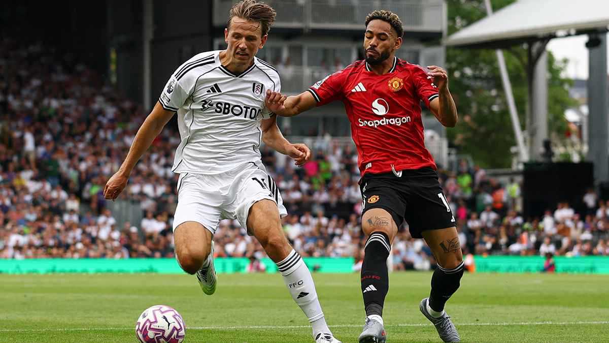 ملخص وأهداف ونتيجة مباراة مانشستر يونايتد ضد فولهام بالدوري الإنجليزي