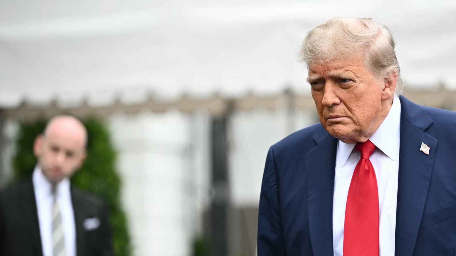 الغارديان: ترامب يخاطر بجر أوروبا لحرب مع إيران