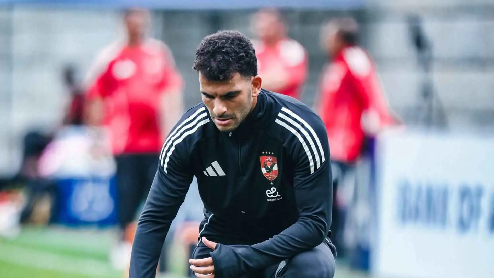 رد فعل زيزو بعد حذفه من صورة لاعبي الزمالك