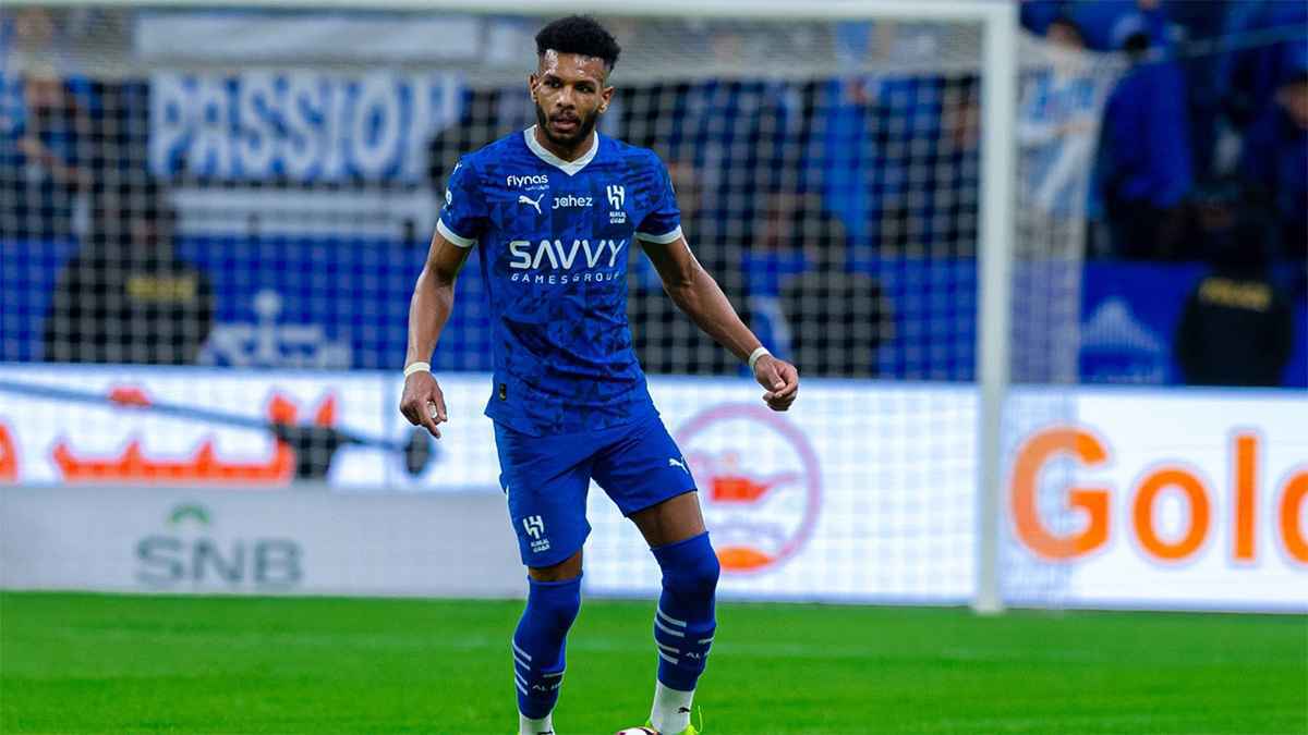 هل ينتقل البليهي إلى النصر ردا على صفقة لاجامي والهلال؟ (فيديو)