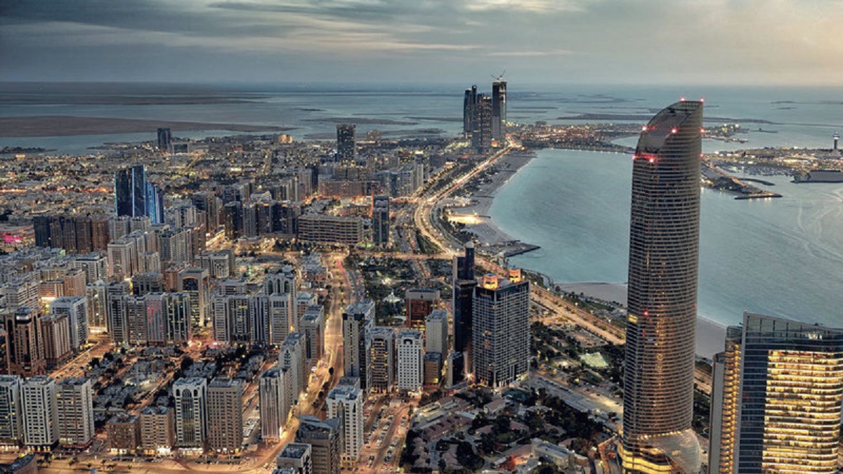 شركة القابضة بأبوظبي تعتزم تأسيس بنك رقمي بترخيص بنك الخليج الأول