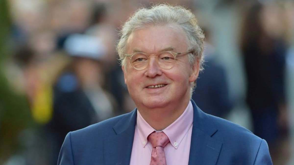 وكيل فرنسي سابق يثير الجدل بشأن سلوك الممثلات