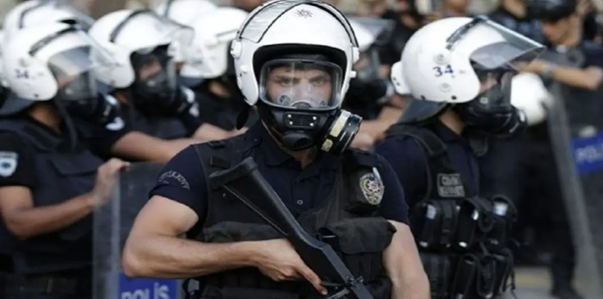 الشرطة التركية تحتجز صحفية هولندية انتقدت أردوغان