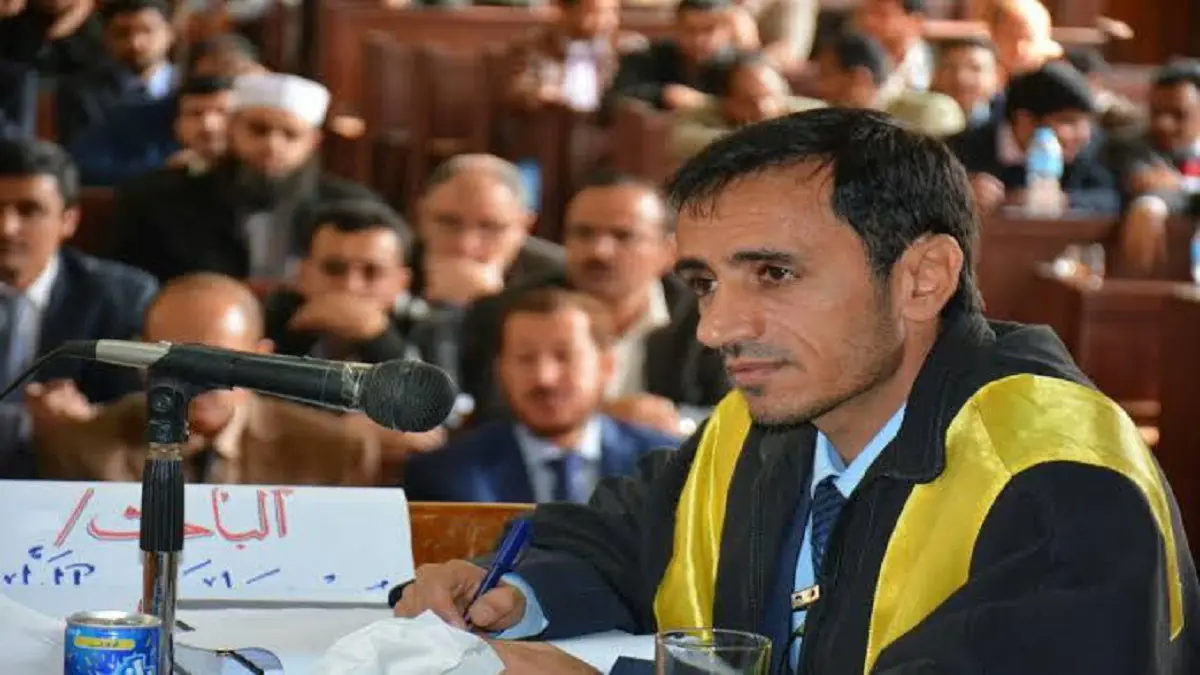 أثار سخرية اليمنيين.. تعيين خريج من حزب الإصلاح مستشارا دبلوماسيا في القاهرة