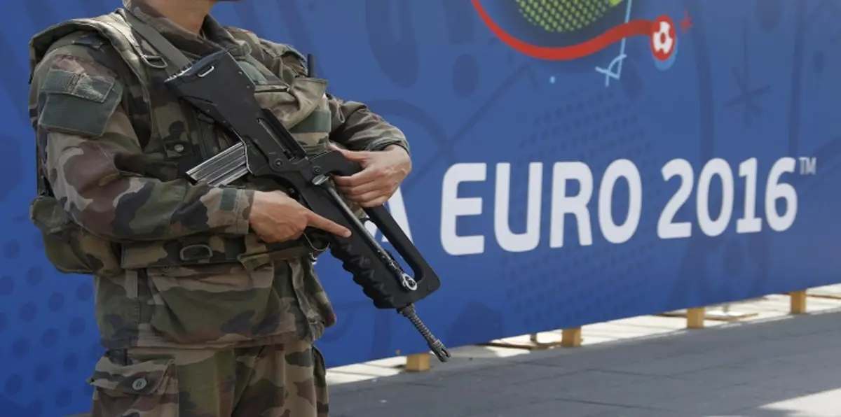 السلطات الأمنية تصدم المنتخب الفرنسي قبل نهائي يورو 2016