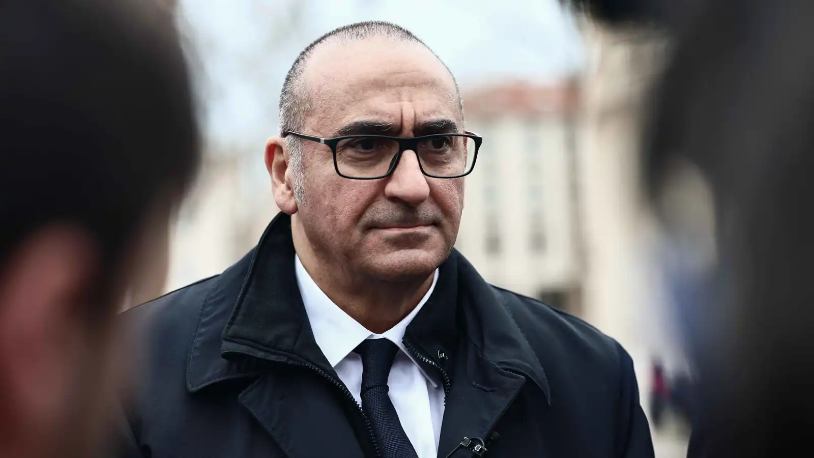 لتفكيك 3 ملفات شائكة.. وزير الداخلية الفرنسي في زيارة استثنائية إلى الجزائر