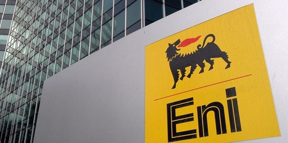 "إيني الإيطالية" تبدي استعدادها لبيع حصة في كشف كبير للغاز بمصر