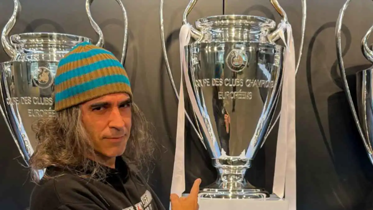 "هاكر مدريدي" يرعب جمهور برشلونة