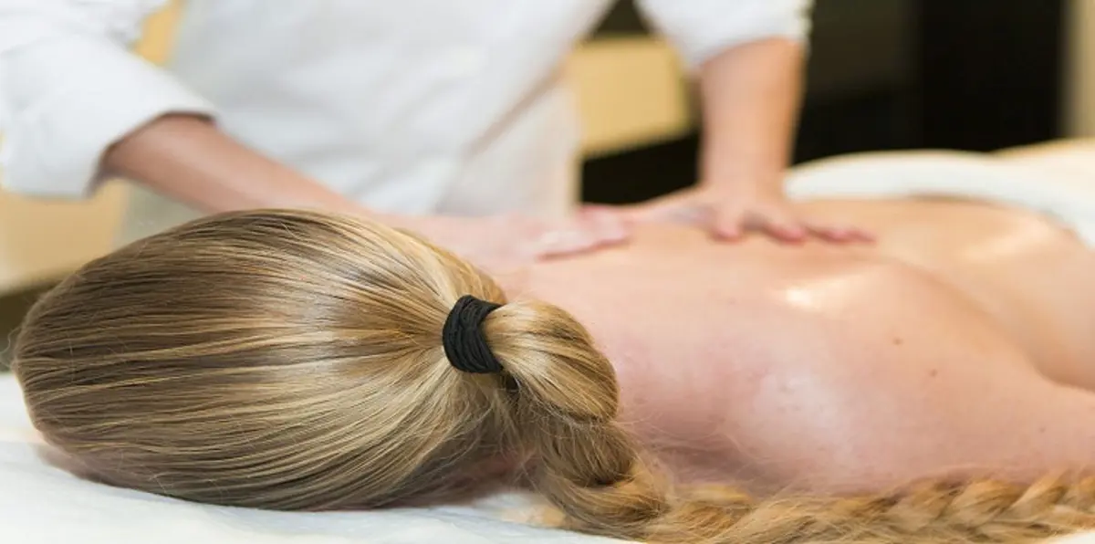 المطببون الروس.. دليل عملي لطرق العلاج غير التقليدية