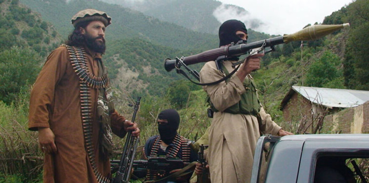 باكستان.. طالبان تقتل 9 من أفراد الأمن في هجومين