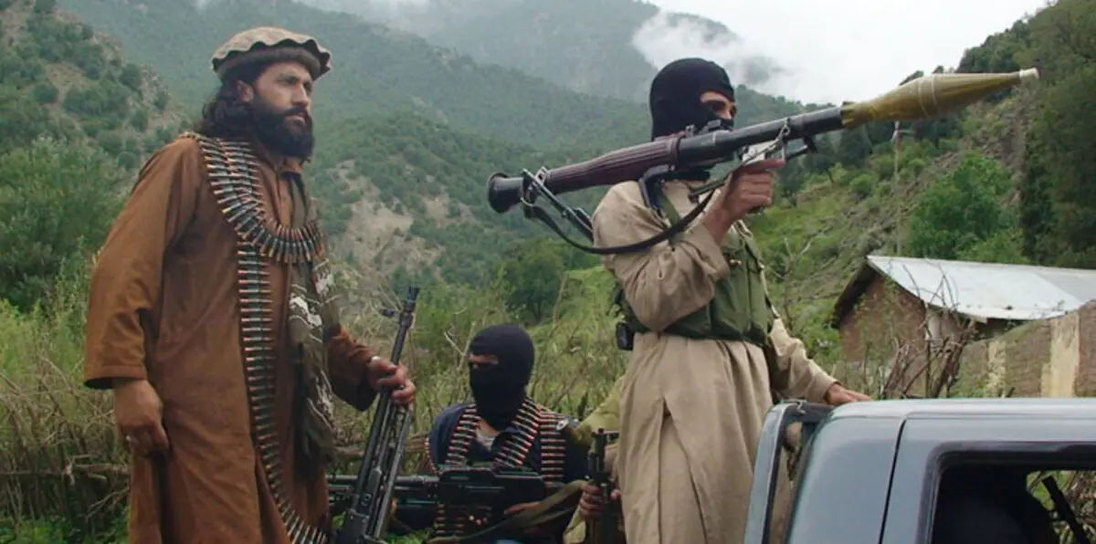باكستان.. طالبان تقتل 9 من أفراد الأمن في هجومين