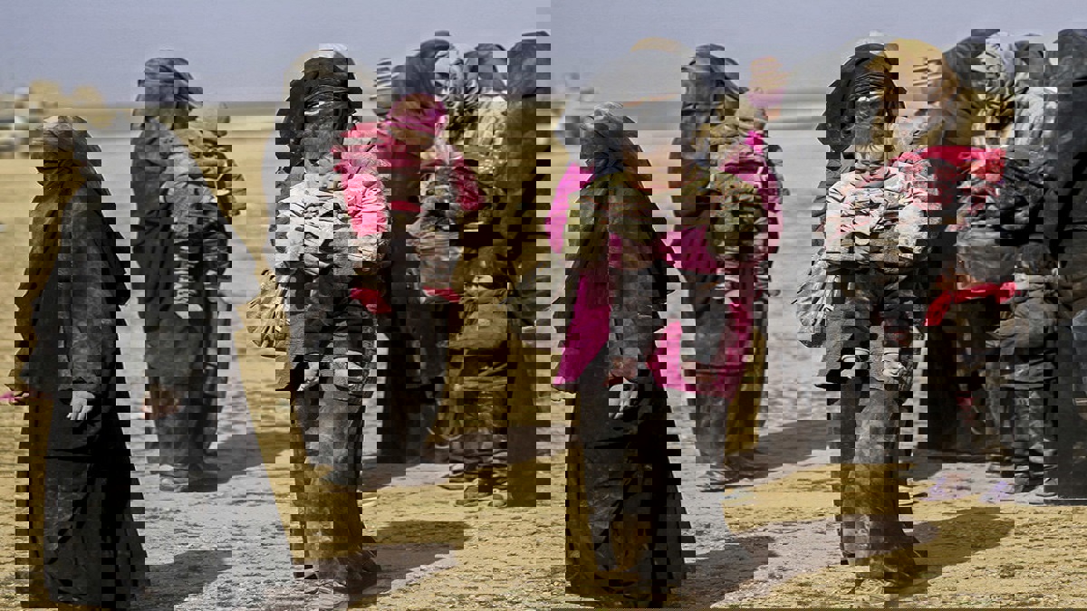 ما حقيقة استعادة بغداد عائلات "داعش" العراقية من سوريا؟