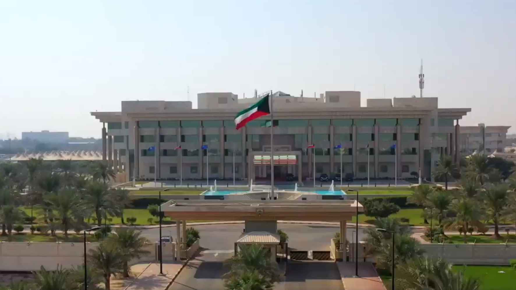 ضبط كويتييْن انضما لتنظيم محظور يسعى لهدم النظم الأساسية في البلاد