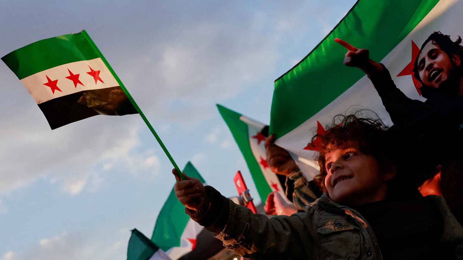 "ترامب قدم الكثير".. دمشق ترحب برفع العقوبات الأمريكية