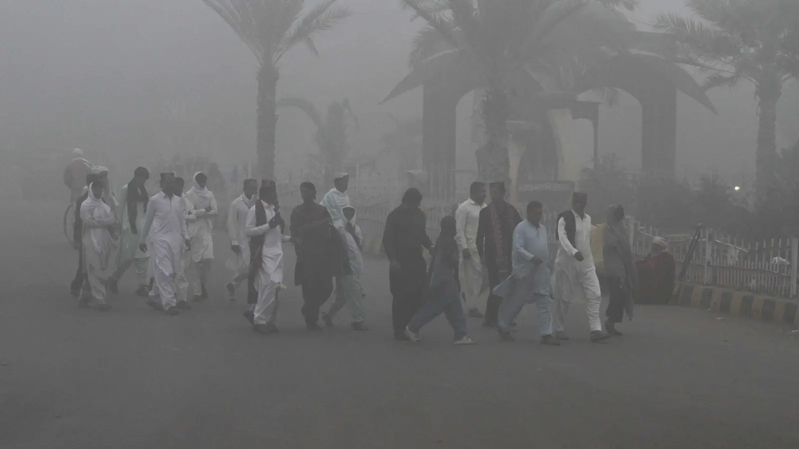 إقليم في باكستان يحظر حفلات الزفاف "شهرين في العام"
