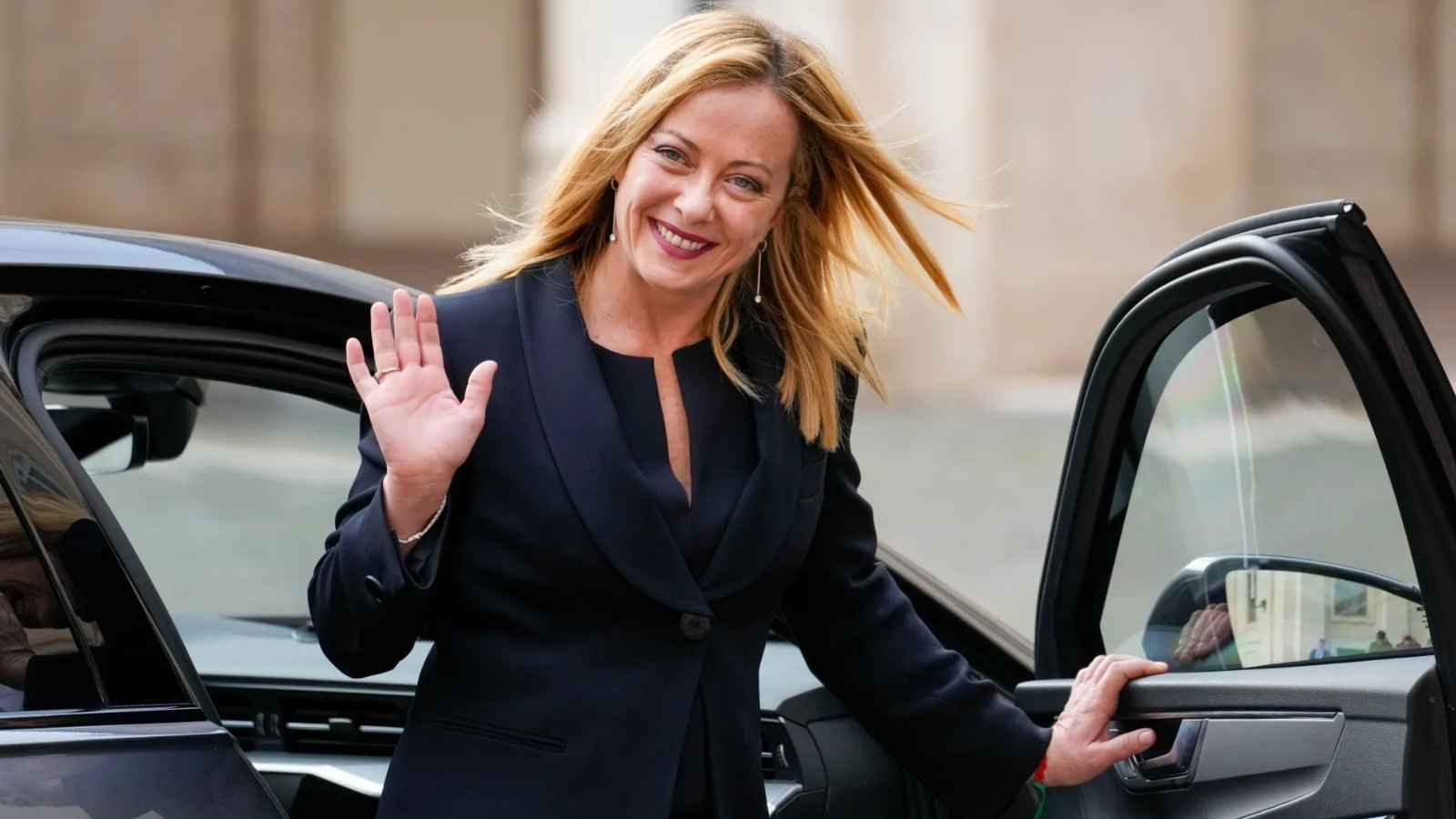 تواجه "اختباراً سياسياً".. الكشف عن لقاء مرتقب بين ميلوني وترامب