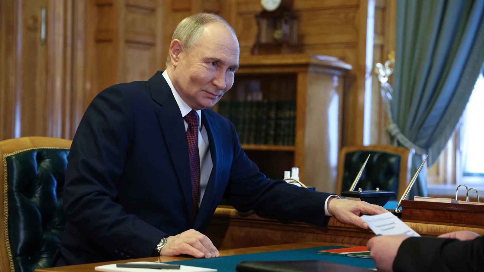 لمدة 3 أيام .. بدء سريان هدنة بوتين بين روسيا وأوكرانيا