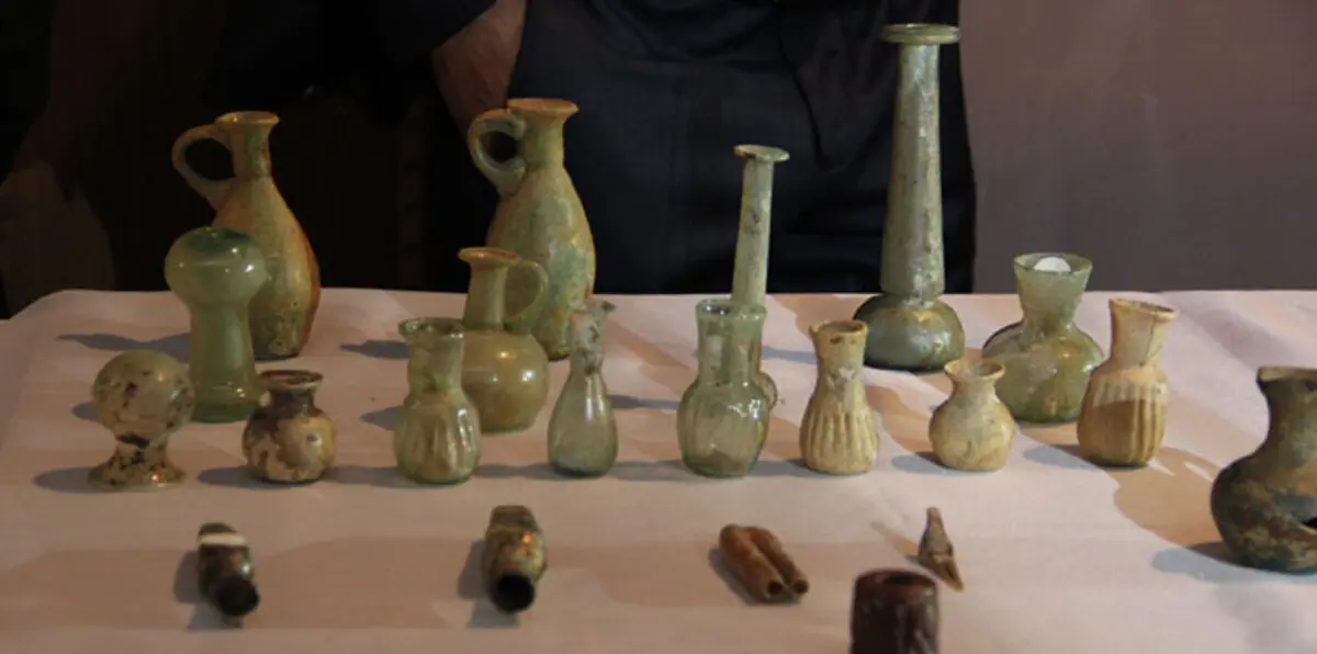 العراق.. القبض على مهرب للآثار بحوزته 160 قطعة سومرية