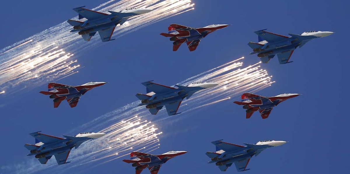 المرصد: الغارات الروسية قتلت 12 ألف شخص في سوريا منذ 2015