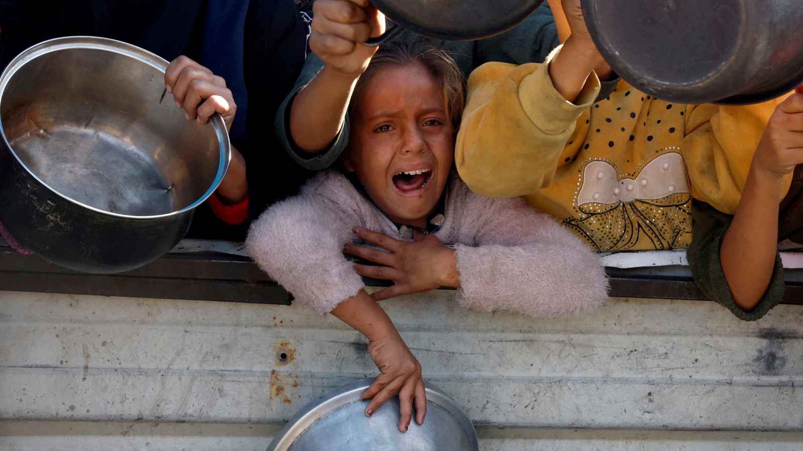 أطفال غزة وأوكرانيا.. روسيا تندد بانحياز رئيسة "اليونيسف"