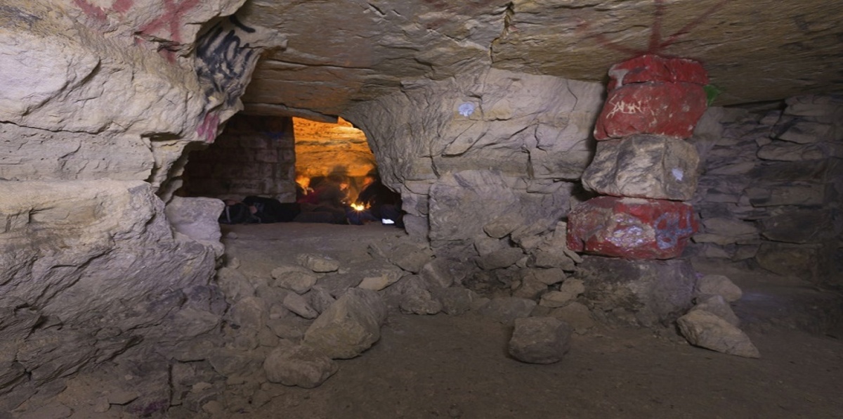 تعرف على عدد مواقع المعادن المكتشفة في السعودية.. نصفها من الذهب والفضة والنحاس