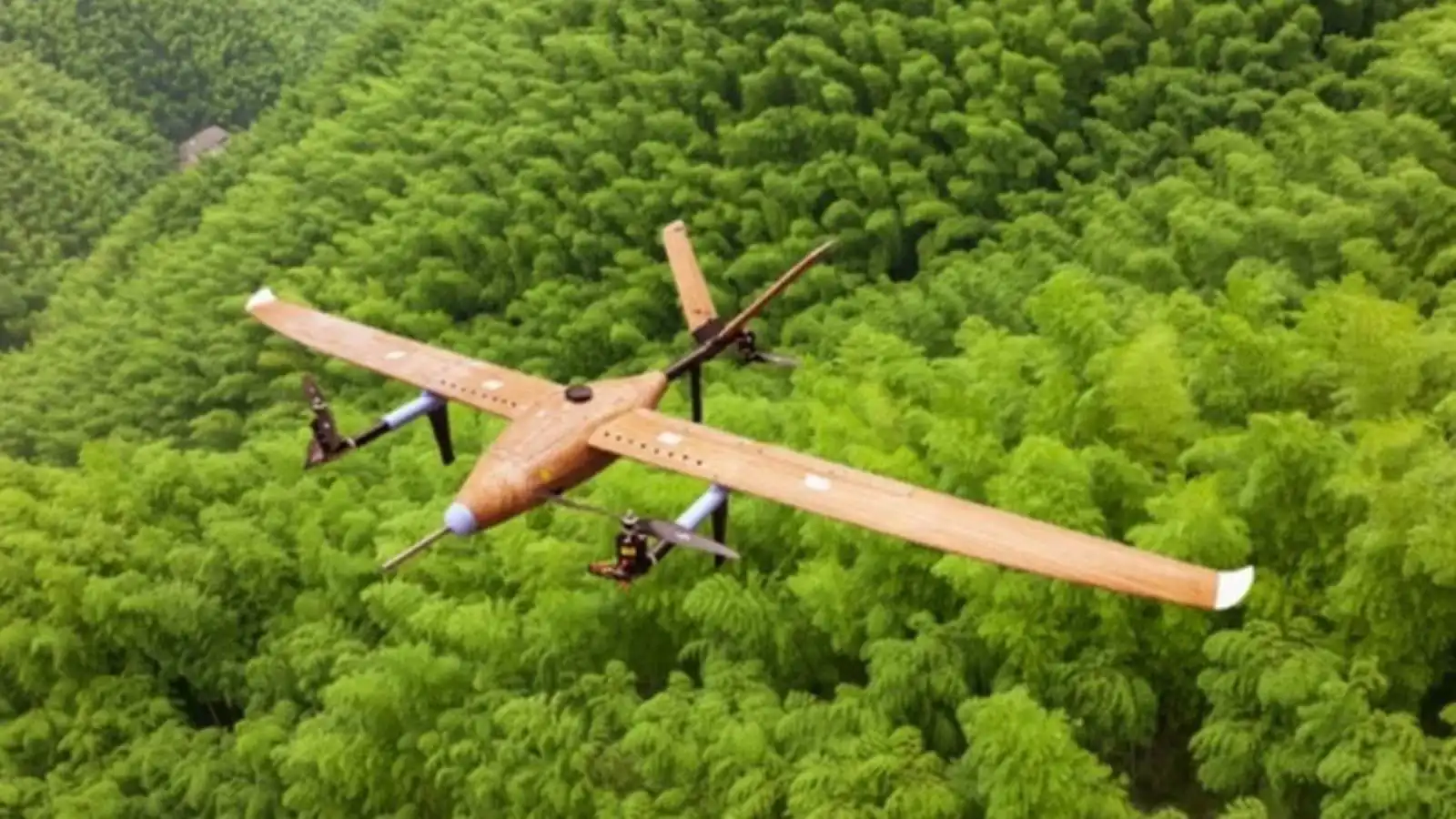 خفة وابتكار.. الصين تطلق أول طائرة مسيّرة من الخيزران