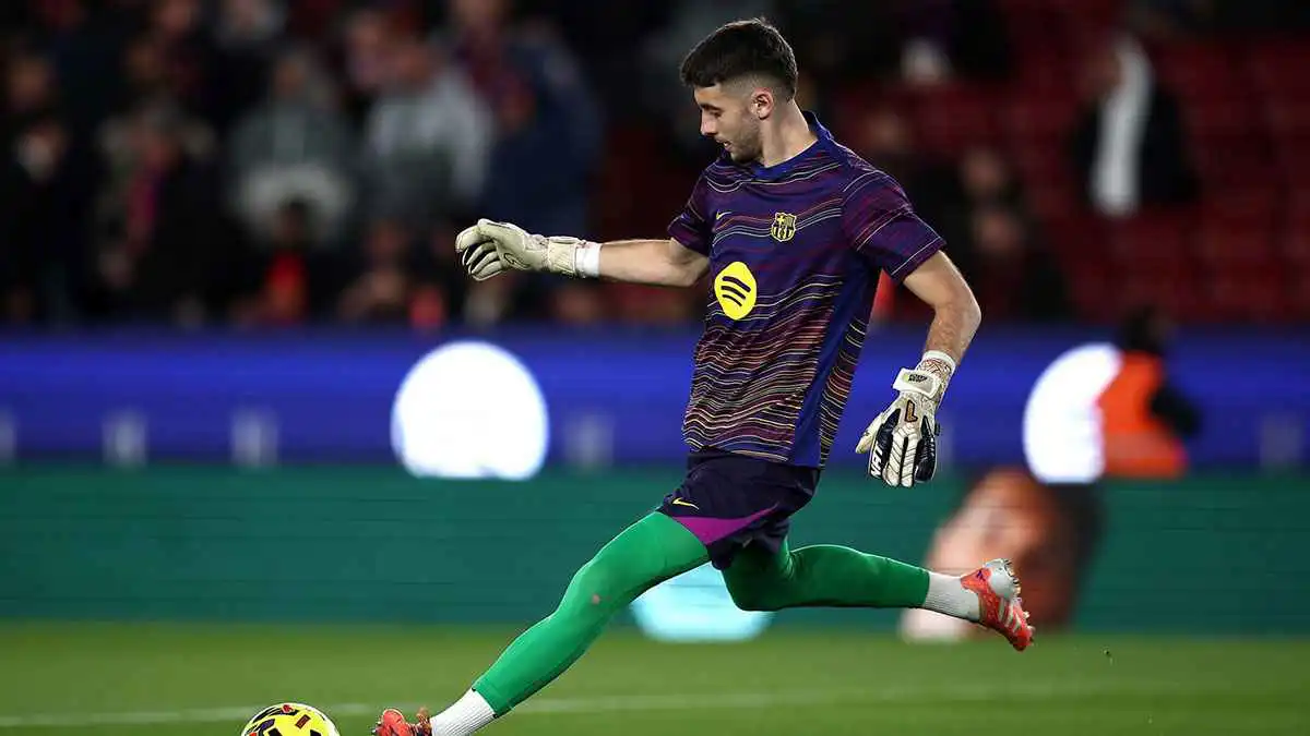 شِباك بطول 10 أمتار.. إجراء صارم لحماية حارس برشلونة في "ديربي كتالونيا" (صور)