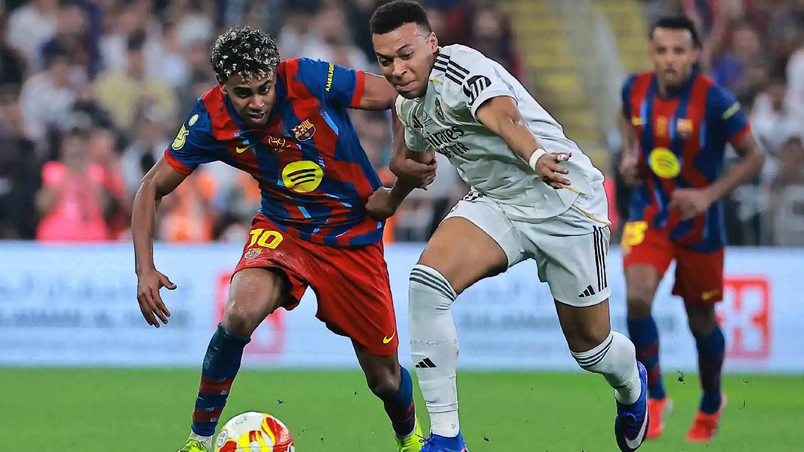 رغم عدم التسجيل.. تقييم مفاجئ للامين يامال أمام ريال مدريد