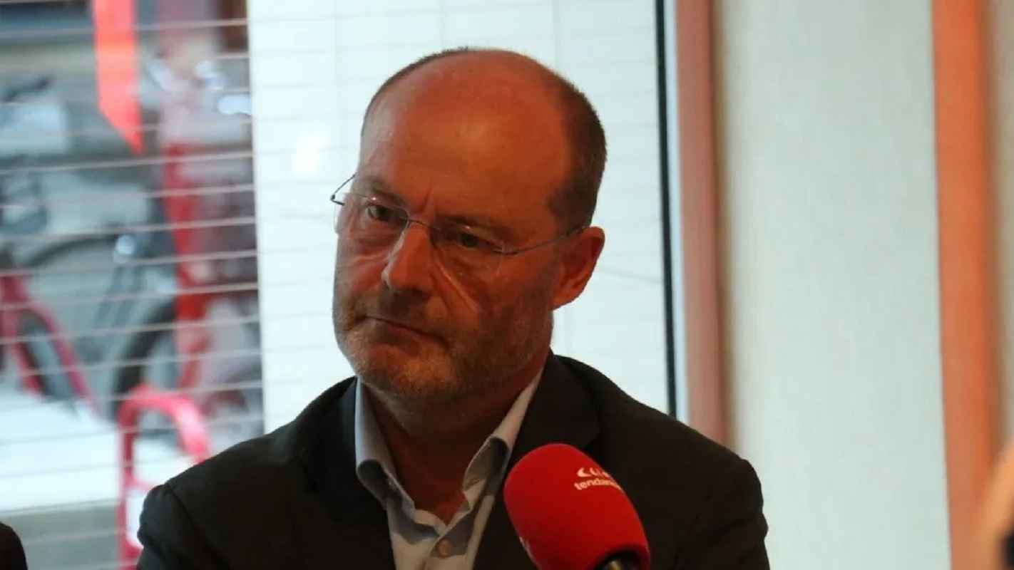 برلماني فرنسي لـ "إرم نيوز": باريس بدأت مراجعة شاملة لشبكات تمويل الإخوان