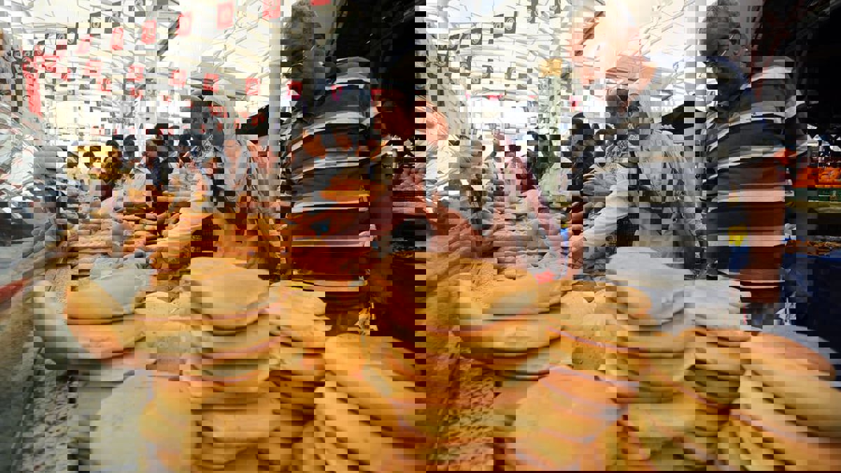 تونس.. توتر واحتجاجات بسبب نقص الدقيق في محافظة القصرين