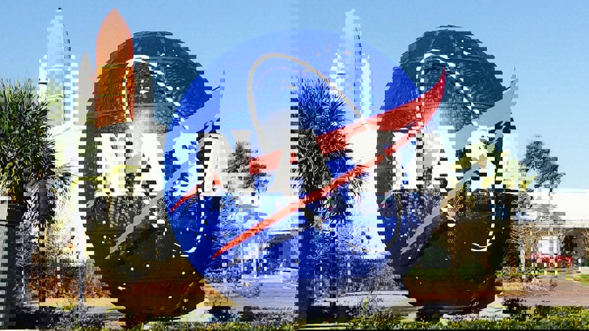 ‪ تقرير: ناسا متأخرة أعواما عدة عن إطلاق رحلتها المقررة إلى القمر‬