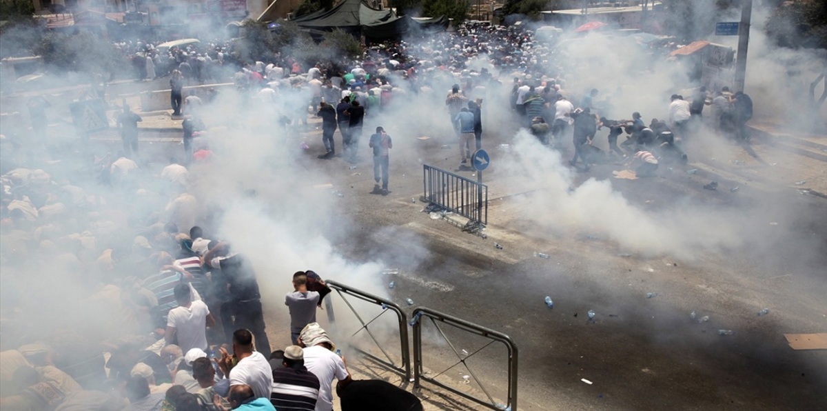 مواجهات بين الشبان الفلسطينيين والشرطة الإسرائيلية في مدينة القدس