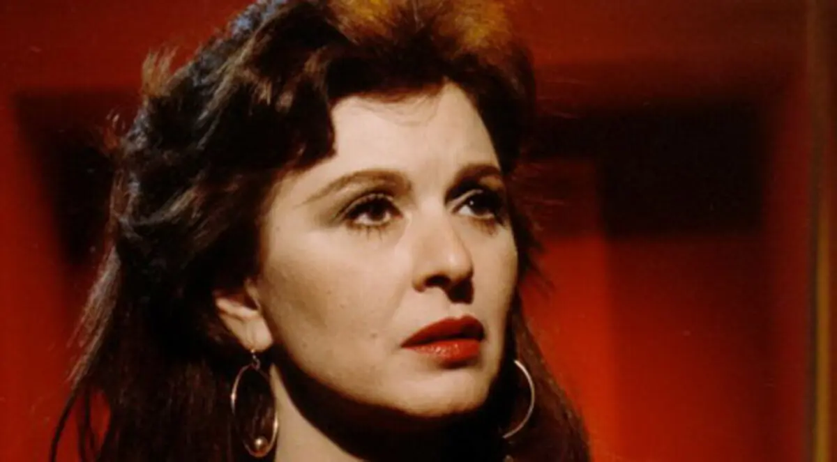 صورة نادرة لسعاد حسني من فيلم "موعد على العشاء"