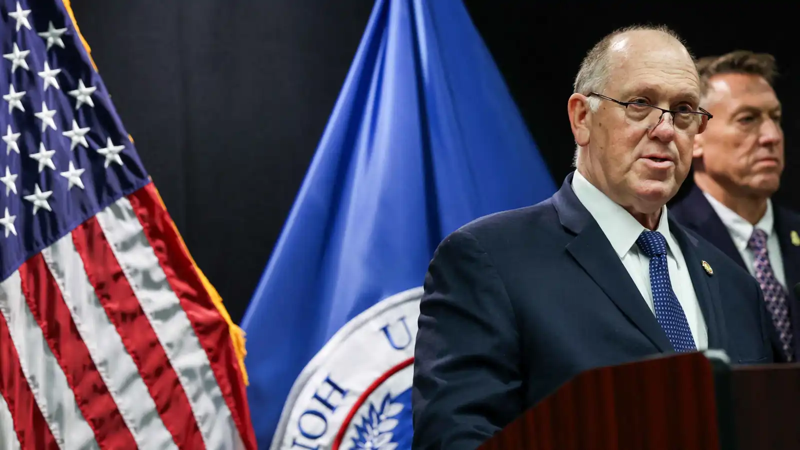 أحداث مينيابوليس.. إدارة ترامب تكشف خطة لتقليص الوجود الأمني