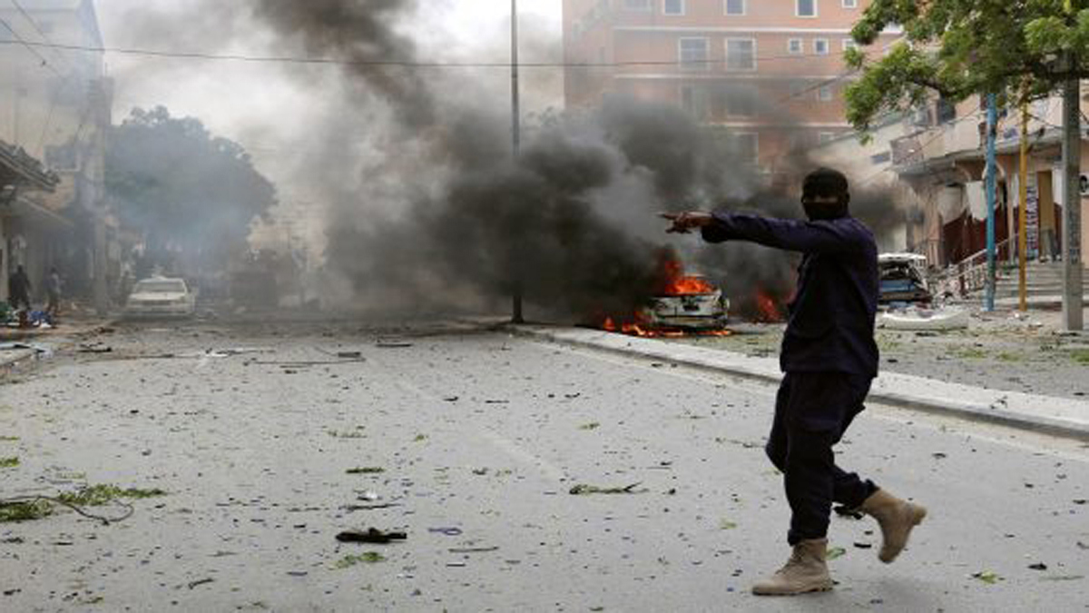 الصومال.. 76 قتيلا جراء انفجار سيارة مفخخة قرب مركز أمني في مقديشو