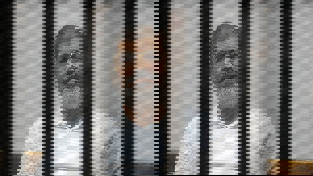 مصر.. تأجيل محاكمة محمد مرسي وآخرين في قضية "اقتحام الحدود الشرقية"