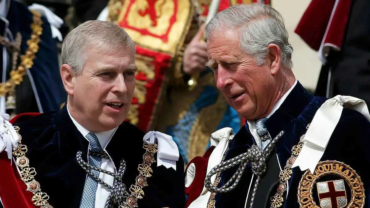 ترحيب واسع في بريطانيا بتجريد آندرو من لقب أمير