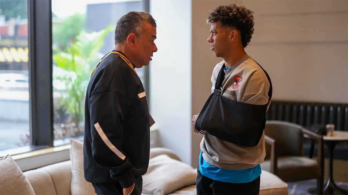 الهروب الكبير.. أشهر 5 أزمات لإمام عاشور 