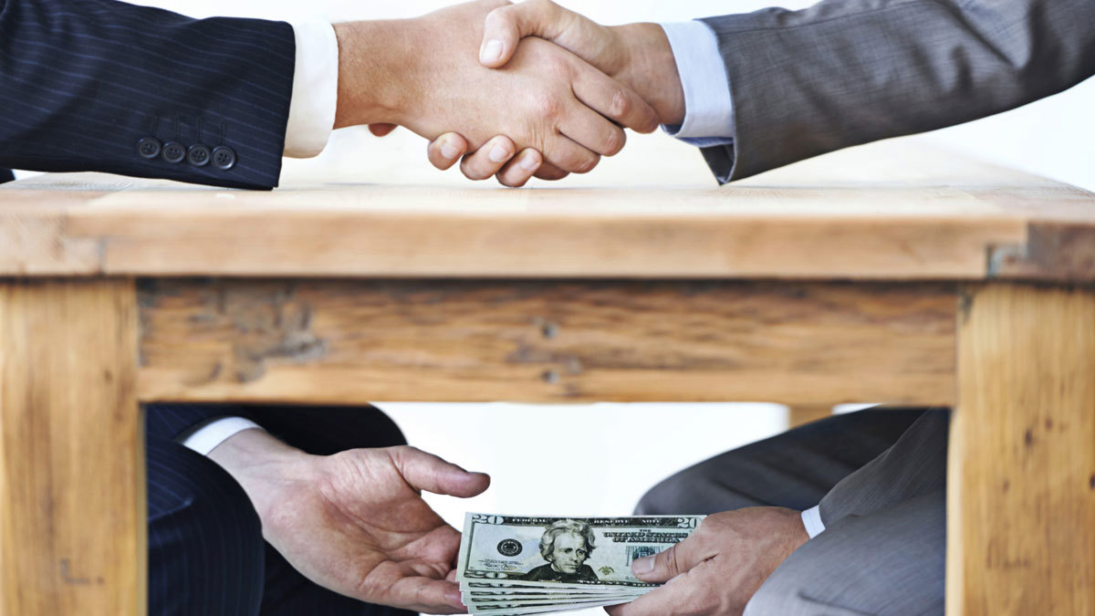 الكشف عن عمليات فساد "غير مسبوقة" في الحكومة العراقية