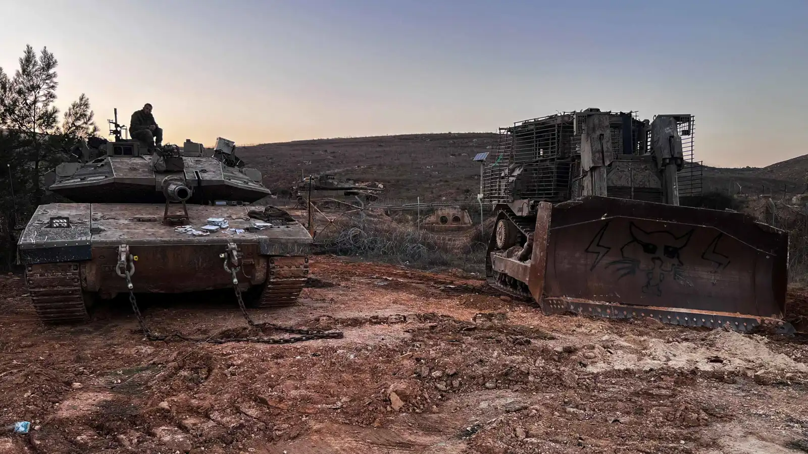 معاريف: سيناريو الحرب بين إسرائيل وحزب الله وإيران ينتظر الانفجار