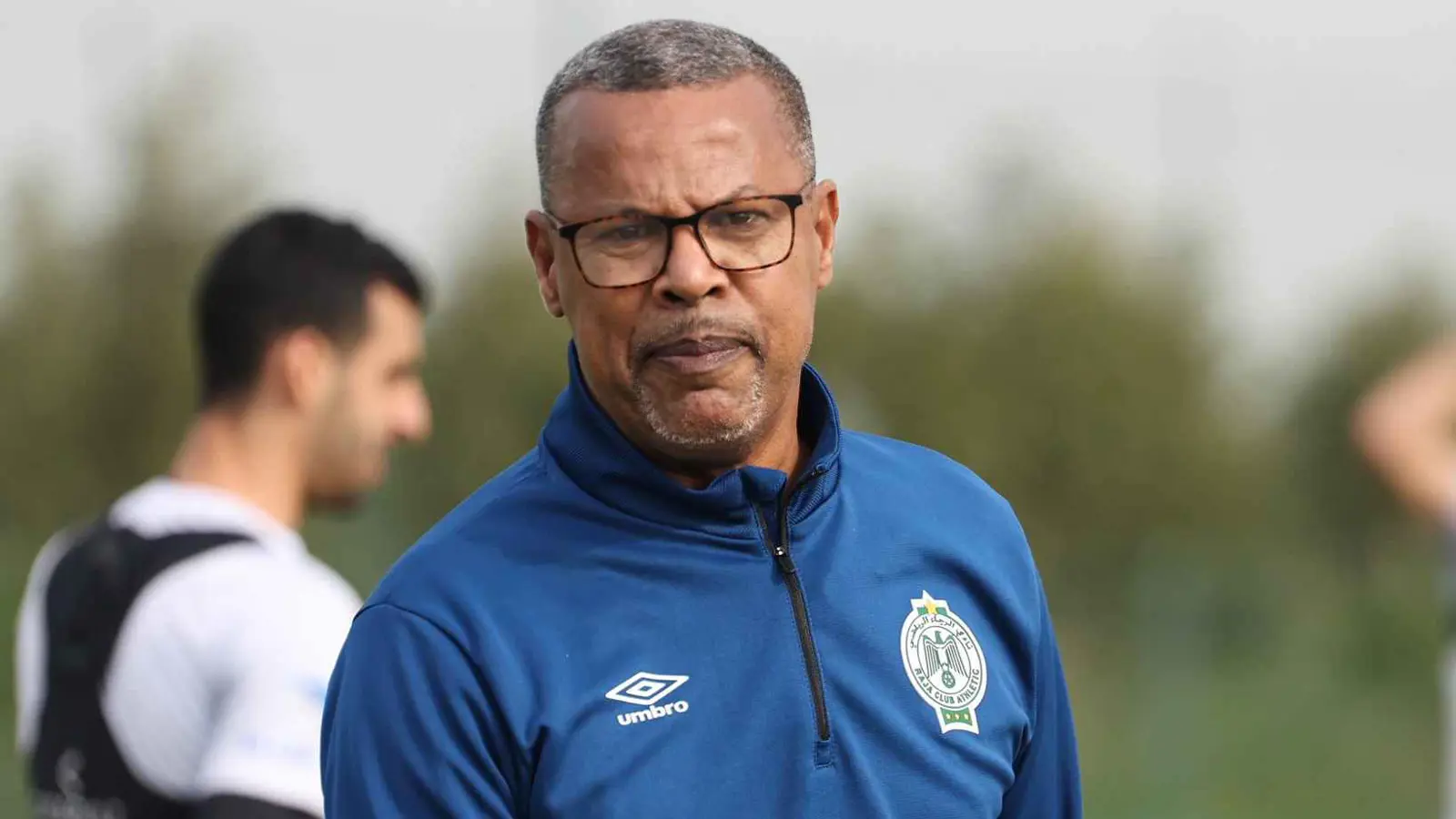 بعد رحيله عن الرجاء.. التونسي الأسعد الشابي يقترب من تدريب فريق مغربي جديد