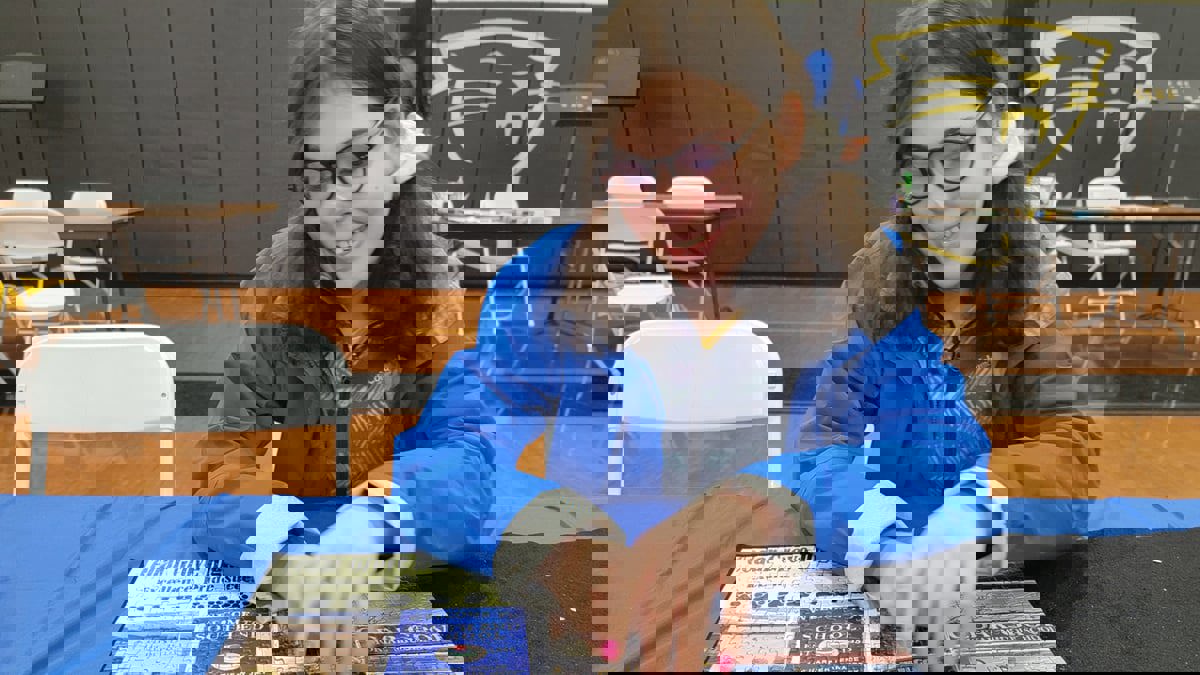 بنصف دماغ.. أمريكية تعلمت المشي والكلام