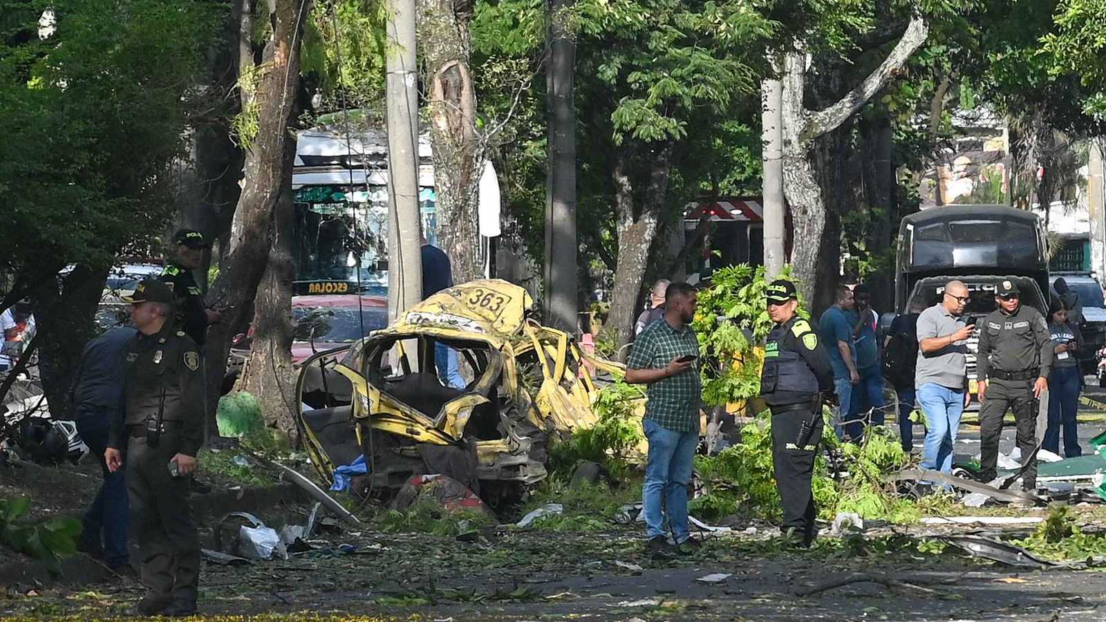 انفجار سيارة مفخخة قرب قاعدة عسكرية في كولومبيا يوقع ضحايا (فيديو)