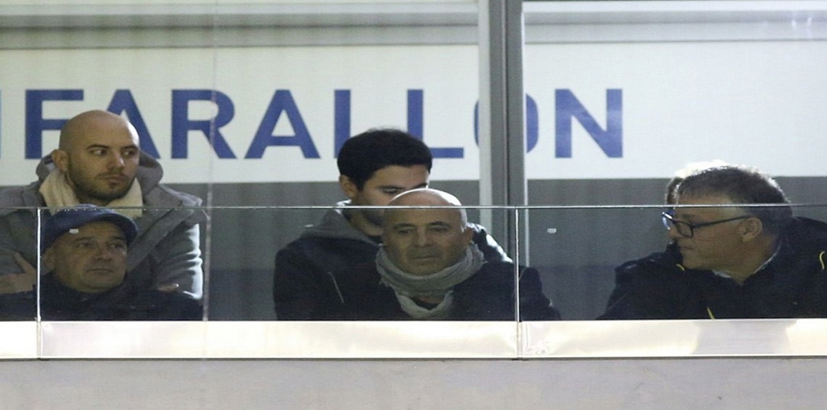 سامباولي يراقب لاعبي الدوري الأرجنتيني قبل الإعلان عن توليه رسميًا قيادة التانغو