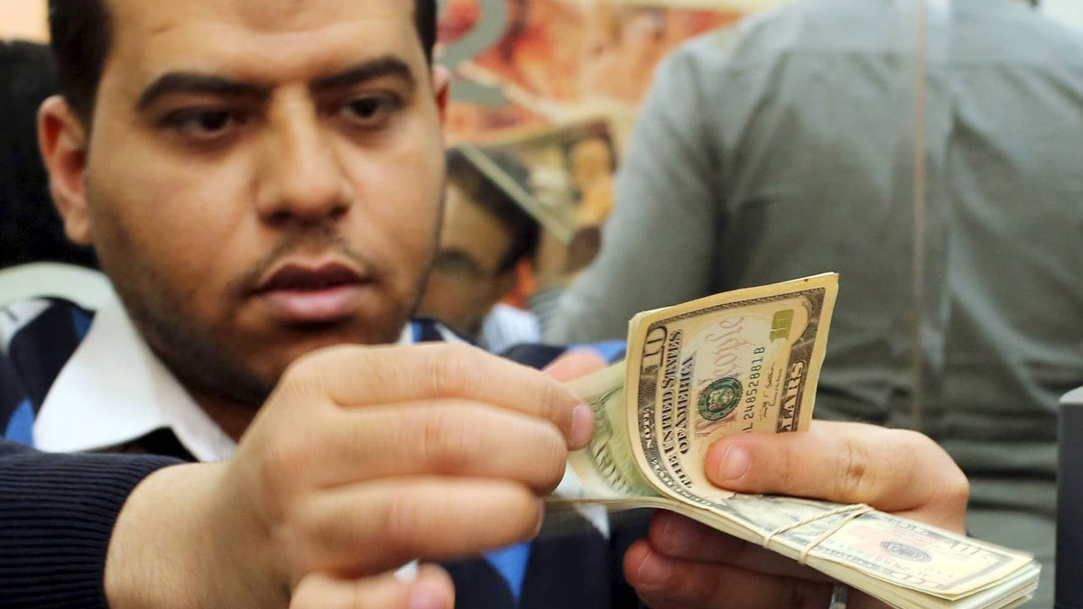 رغم ارتفاع الجنيه.. مصر تعلن تثبيت الدولار الجمركي
