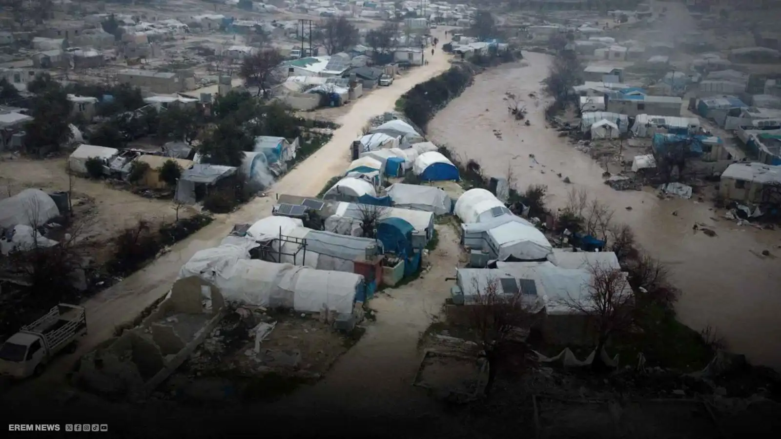 سوريا.. سيول مفاجئة تضرب إدلب واللاذقية