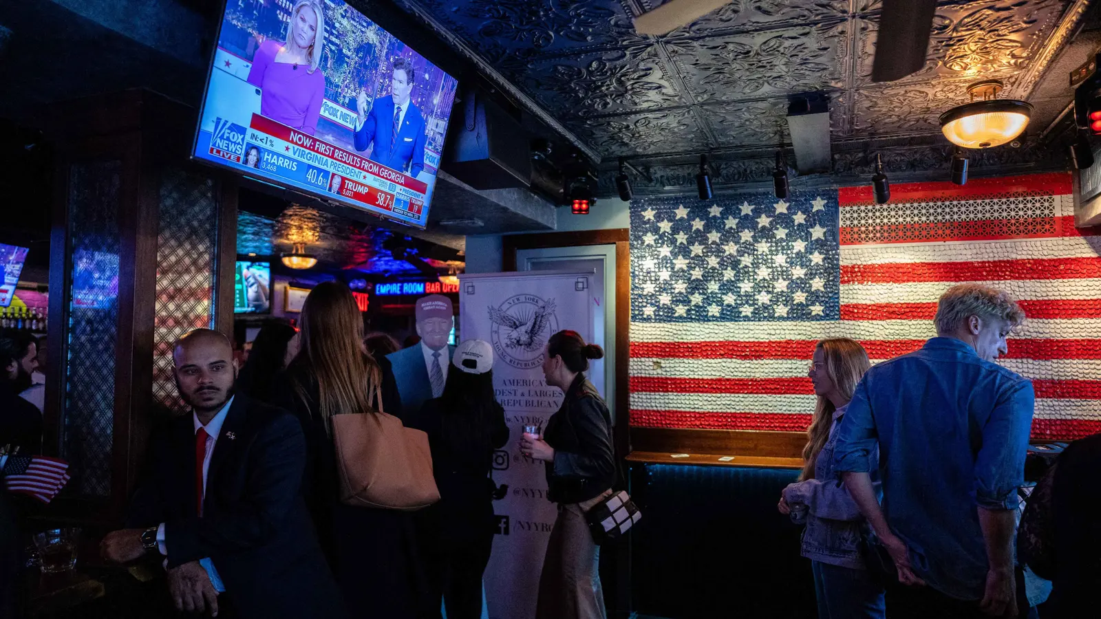 هاريس تفوز بإيلينوي ورود آيلاند وترامب يفوز بلويزيانا وميسيسيبي