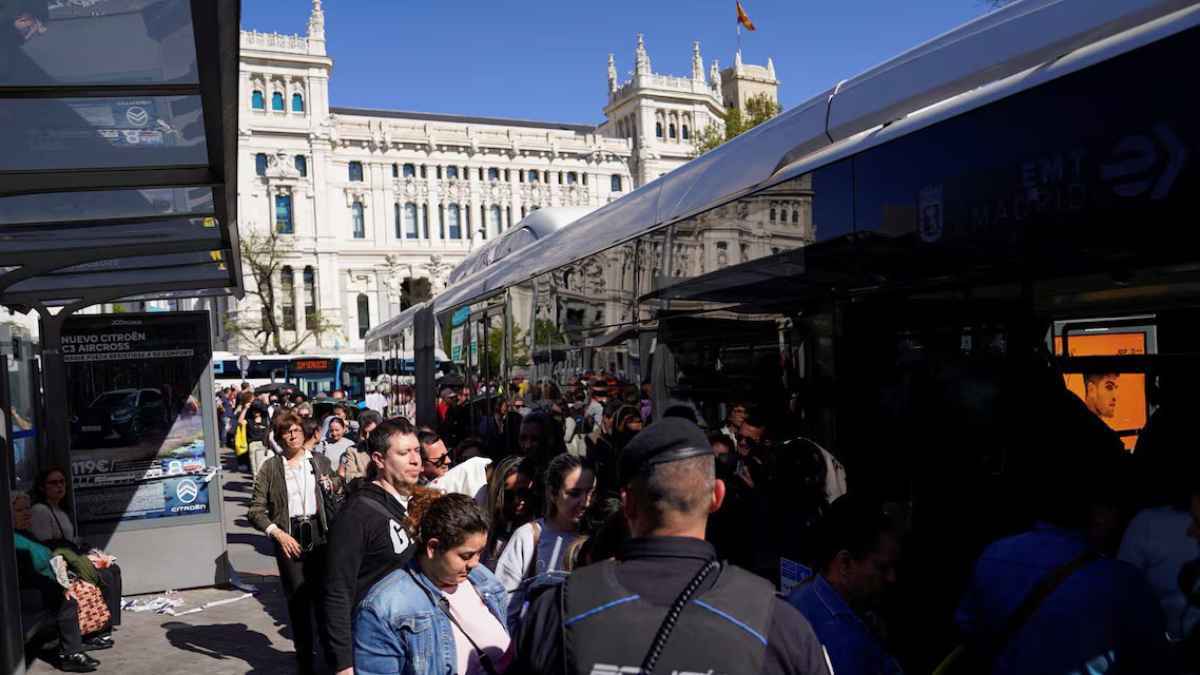 إسبانيا تكشف سبب انقطاع الكهرباء والبرتغال تعلن الطوارئ